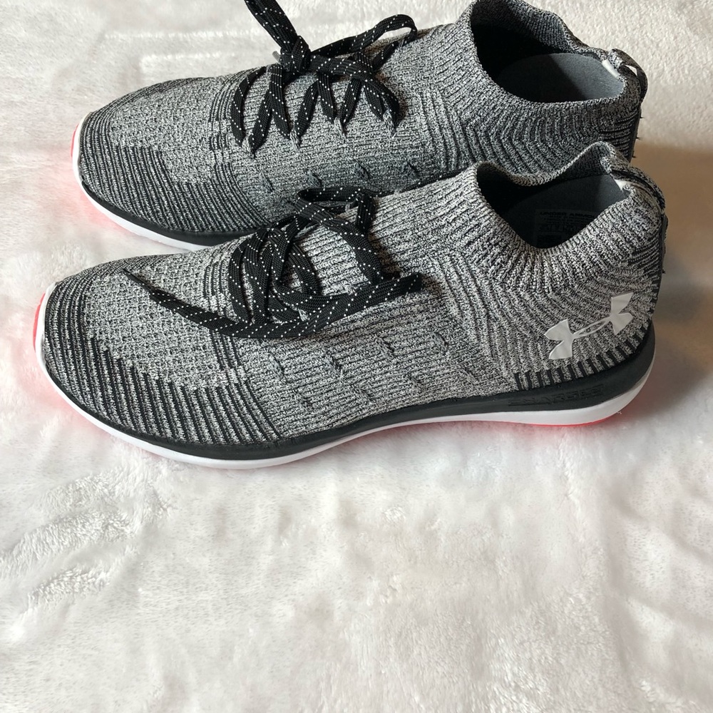 Under Armour❤️🔥 - Picture 4 of 5